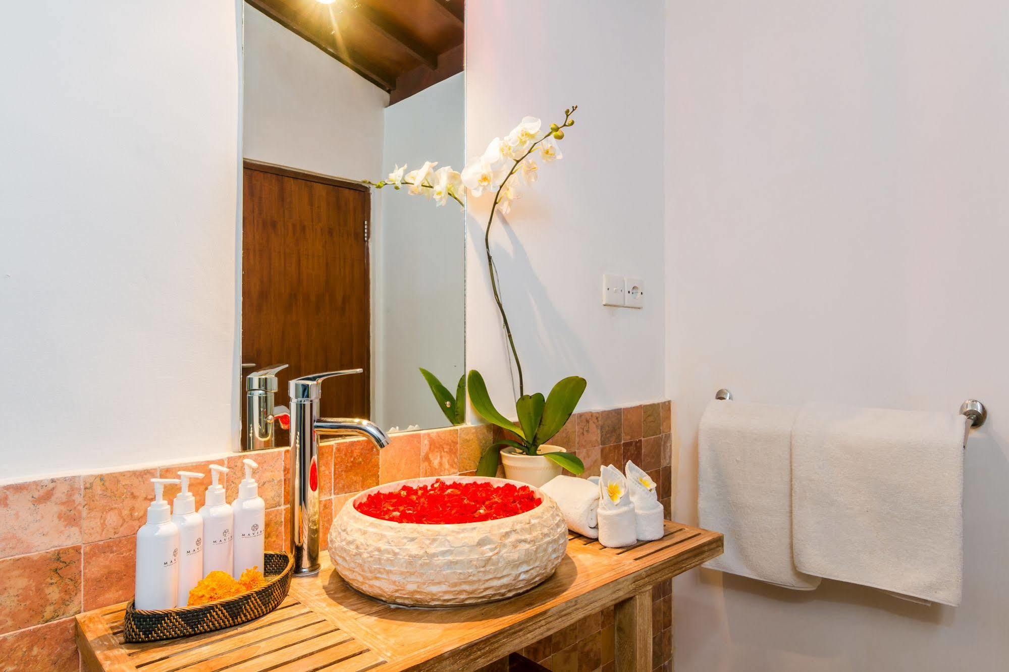 Villa Bisi Seminyak Eksteriør bilde
