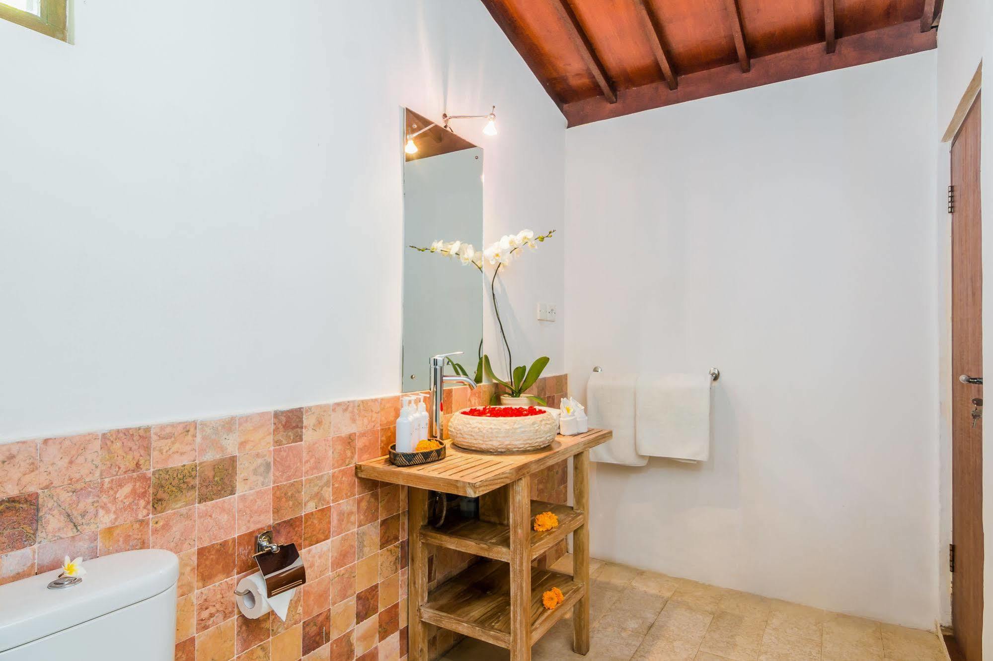 Villa Bisi Seminyak Eksteriør bilde